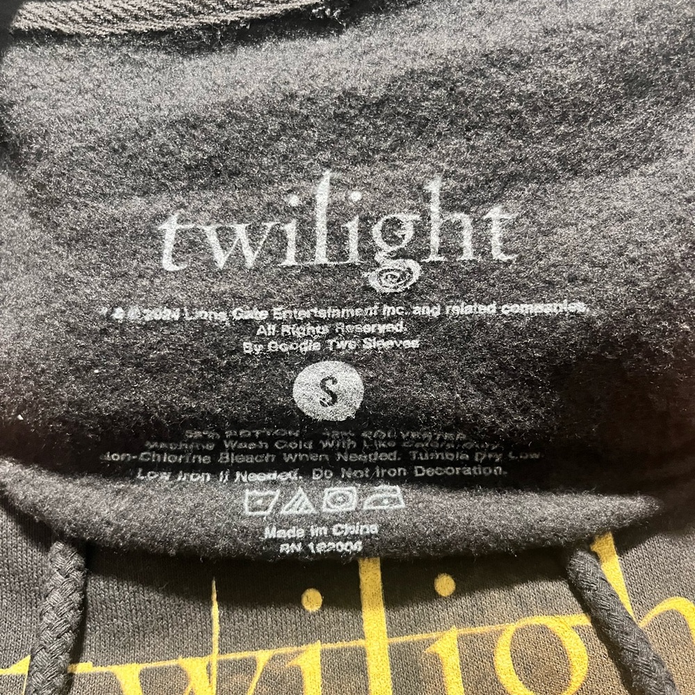 New,The Twilight Saga New Moon Edward,Bella,Jacob Hoodie,Size Small, Black Color - Picture 6 of 6